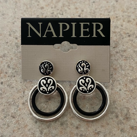 NWT Napier Earrings - Picture 1 of 2
